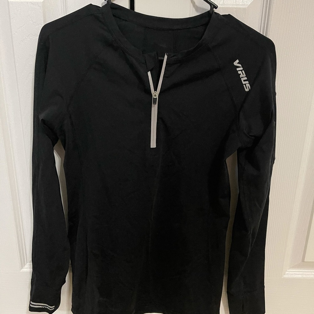 Virus Quarter Zip Long Sleeve